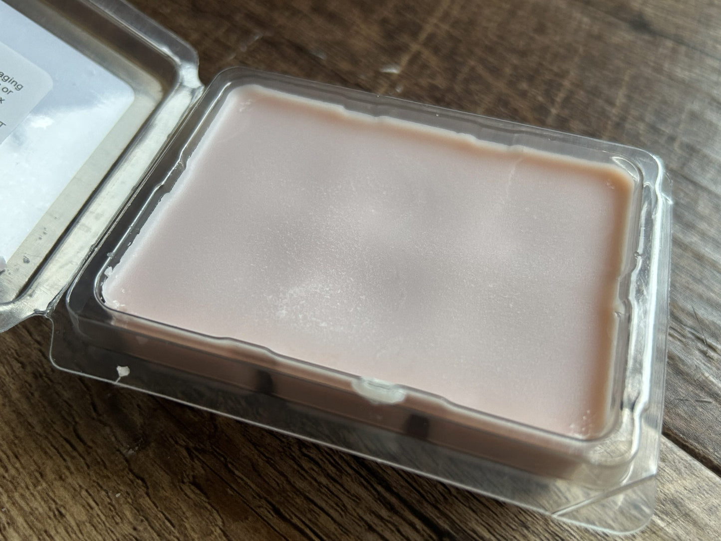 In Bloom - French Lilac Scented Soy Wax Melt image 1