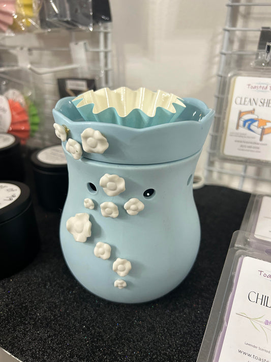 How to Safely Use a Wax Melt Burner
