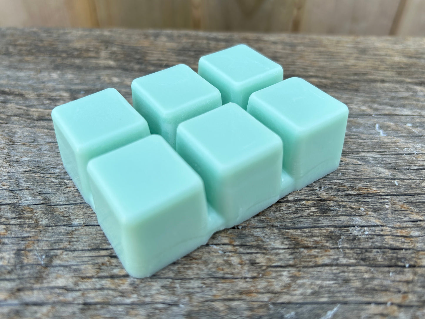 The Tipsy Apple - Champagne Apple and Honey Scented Soy Wax Melt
