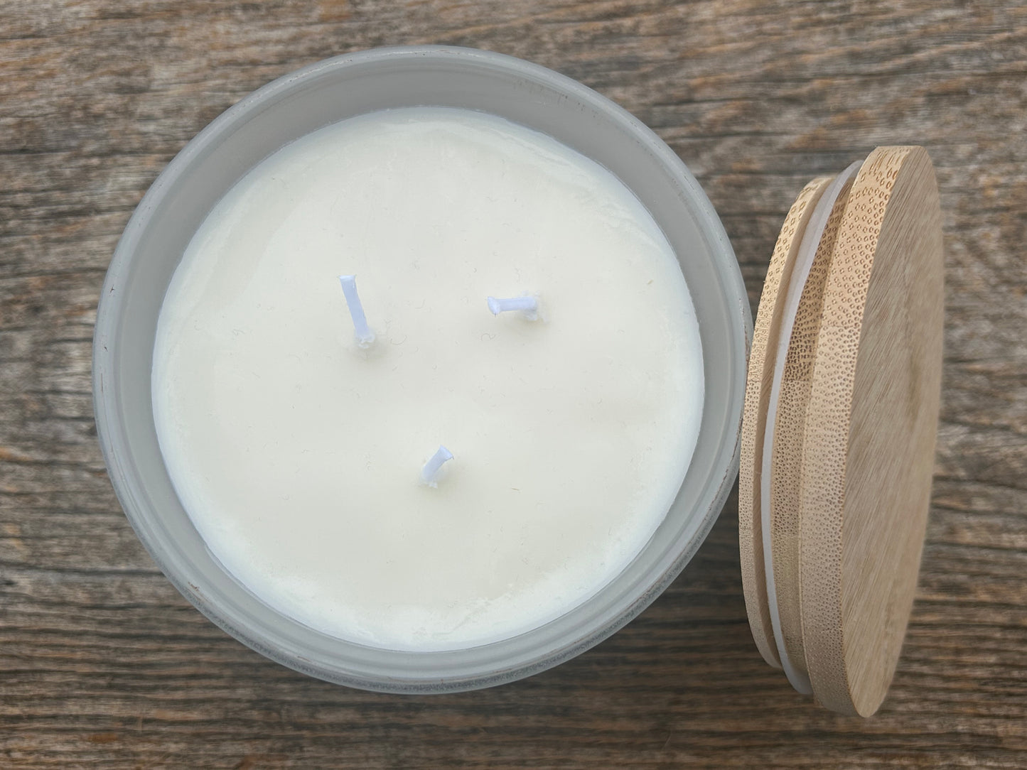 Clean Sheets - Fresh Linen Odor Eliminator Three Wick Soy Candle