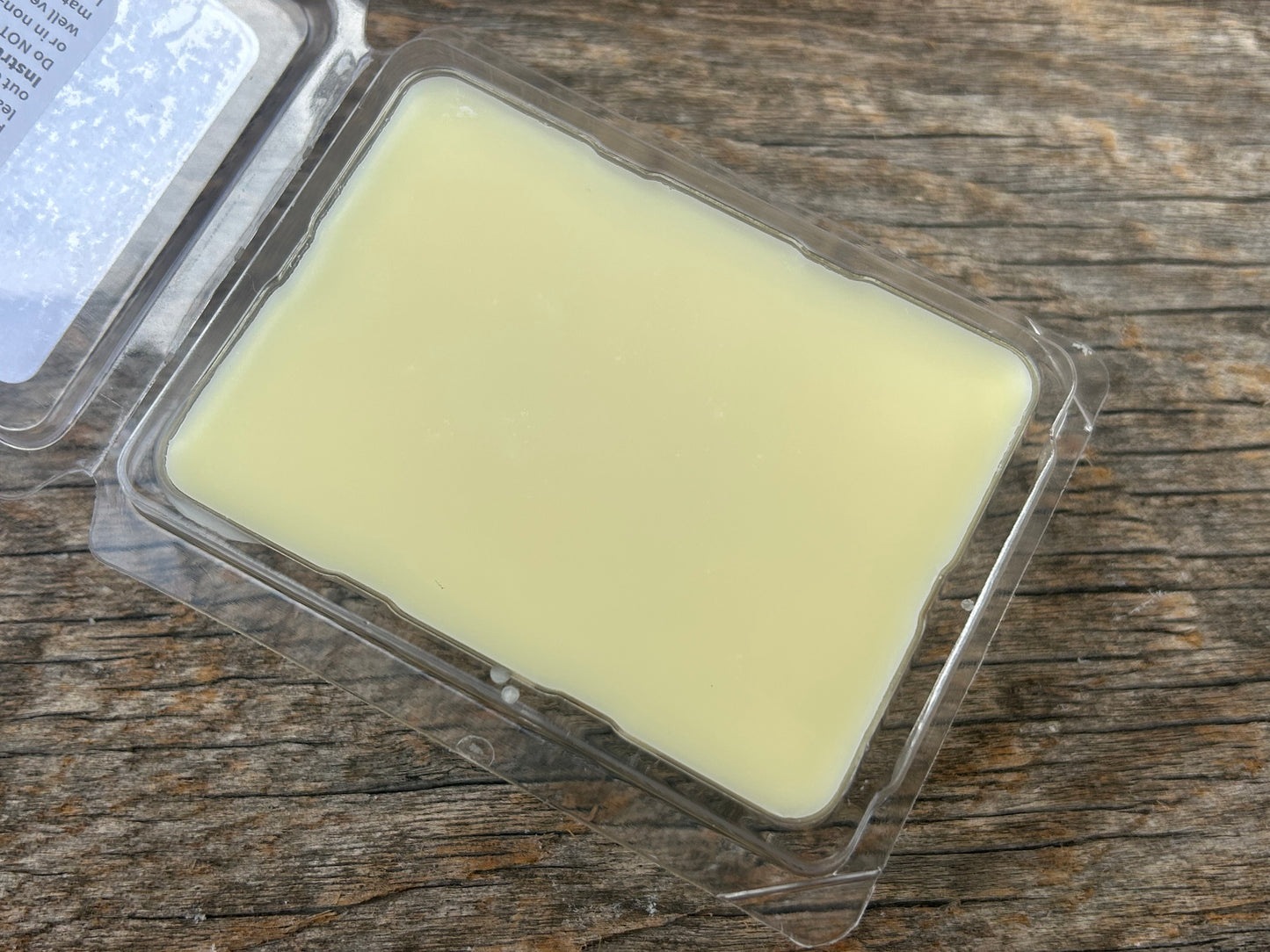 Rise - Jasmine Chamomile & Patchouli Scented Soy Wax Melt