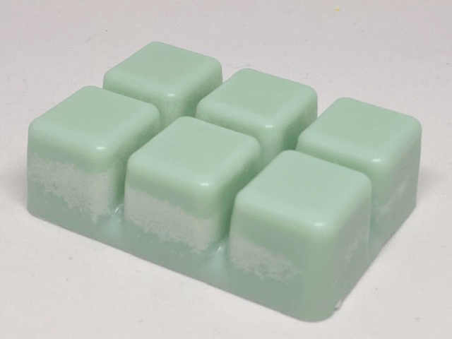 Trimmin the Fir - Christmas Tree Scented Soy Wax Melt image 3