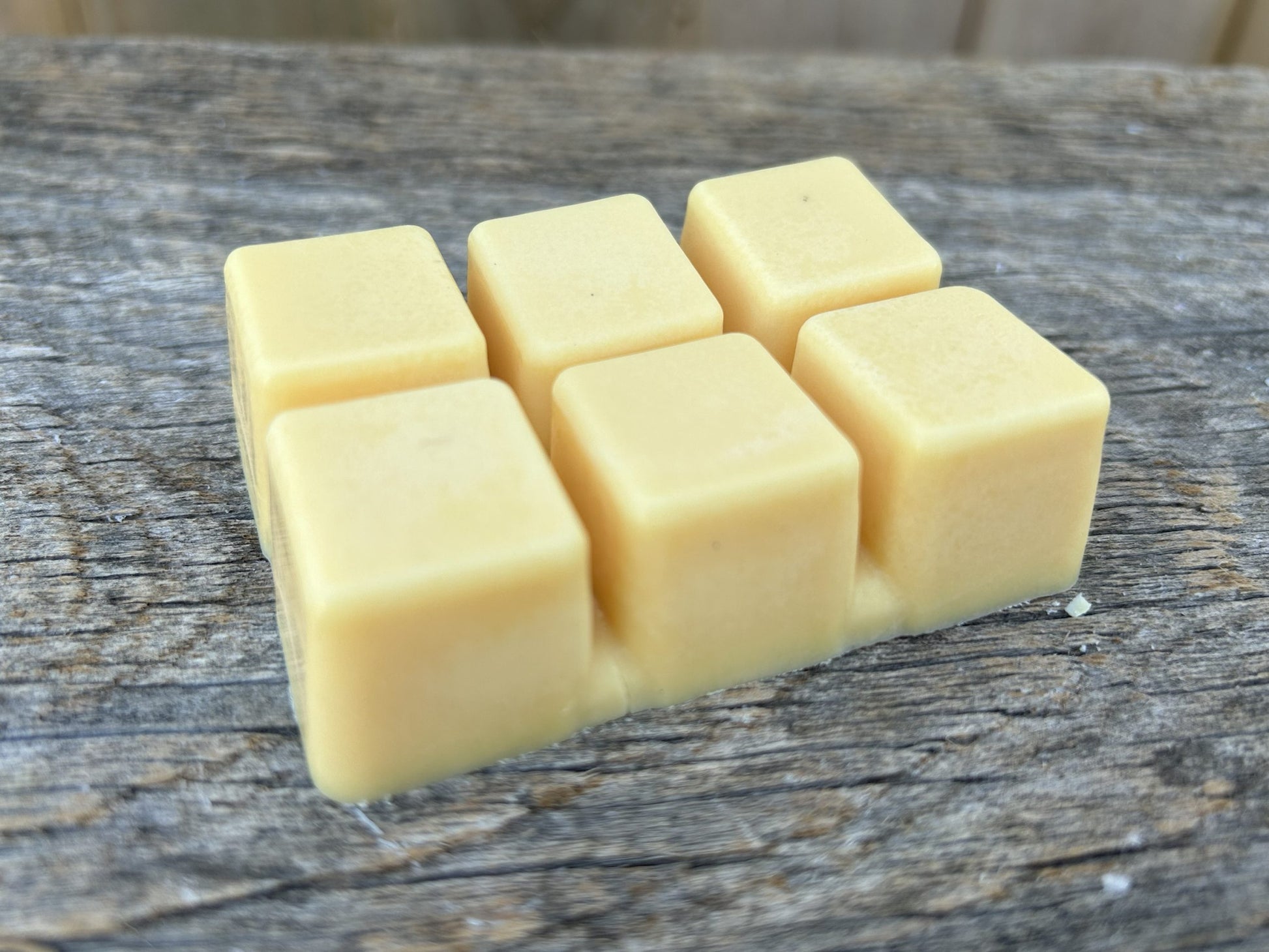 The Bee's Knees - Sunflower Scented Soy Wax Melt image 2